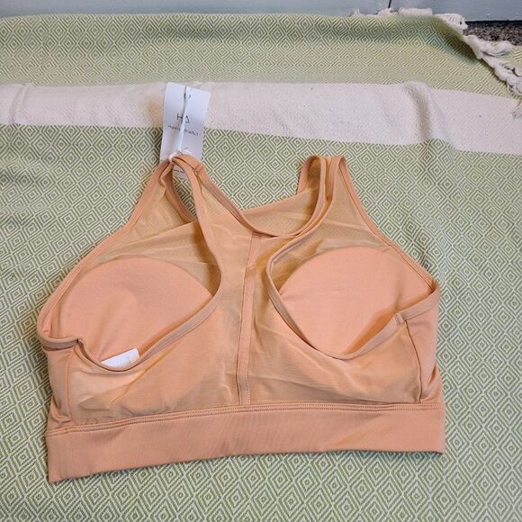 NWT Halina Athletics Sports Bra Salmon Pink Medium (D-F) - Picture 2 of 3